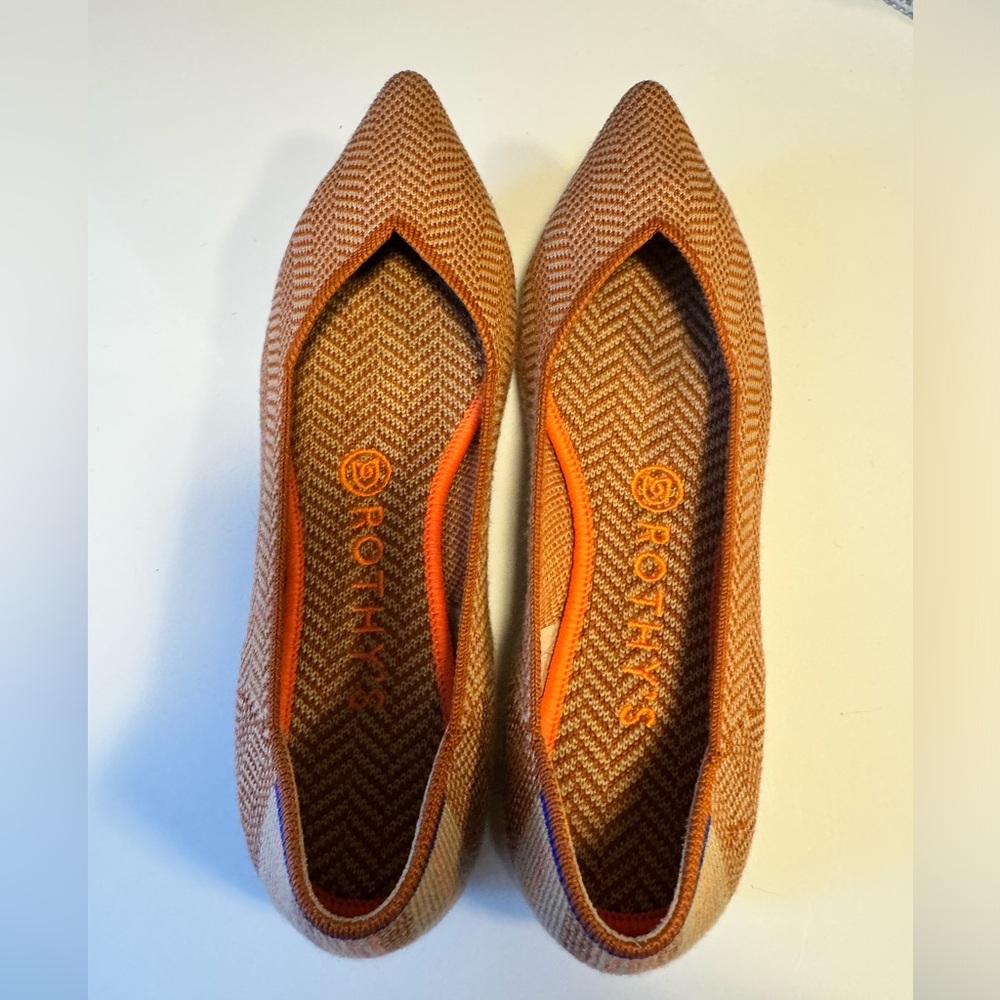 Rothy’s Point In Camel Herringbone, Size 7.5 - image 1